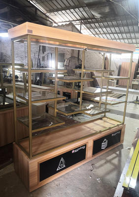 金色蛋糕模型柜 麦莎蒂斯