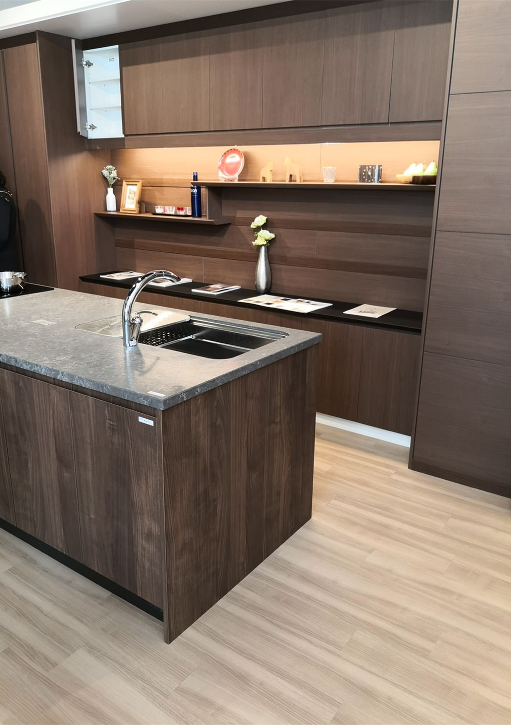 胡桃木防火板定制橱柜电视柜餐边柜